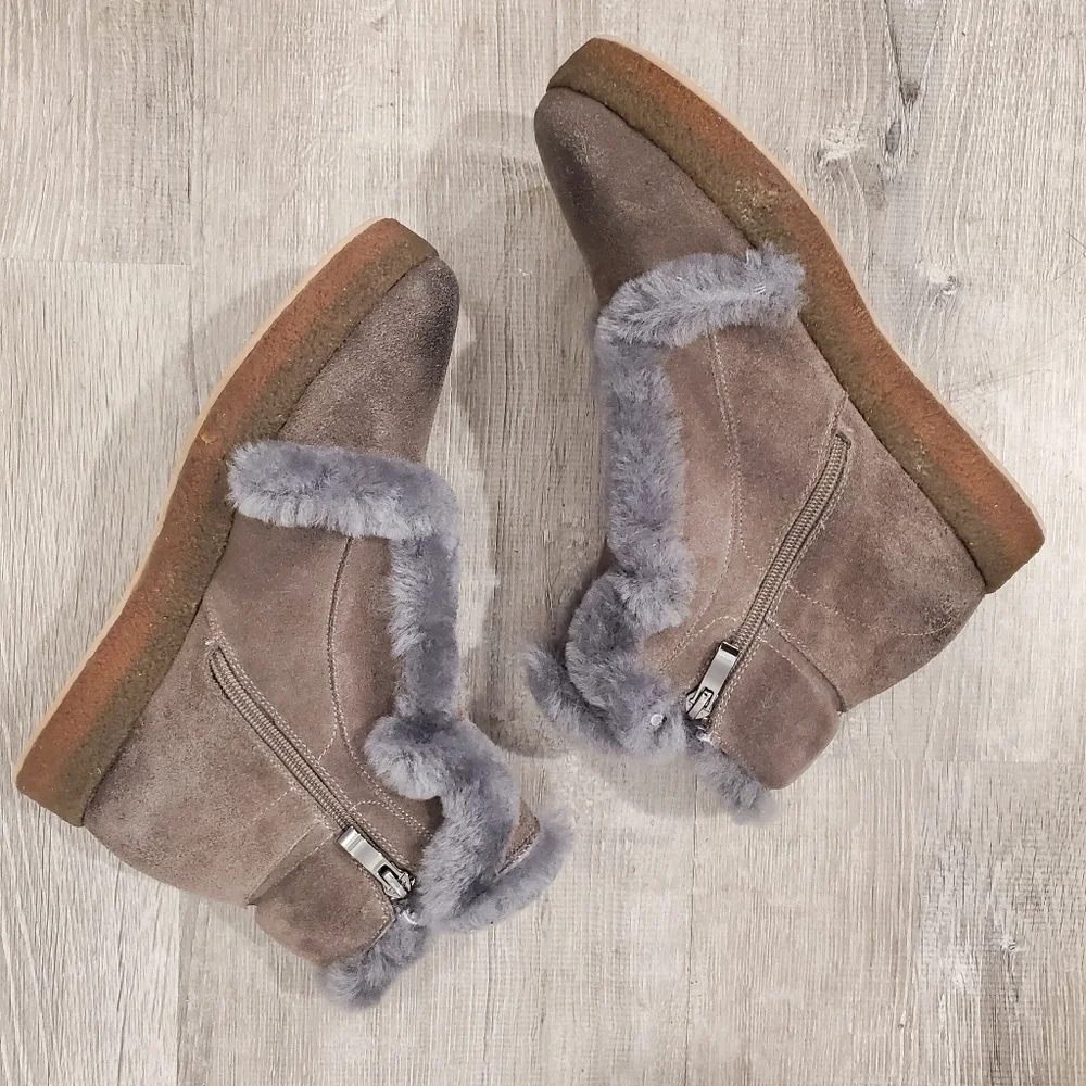 Antelope Fur Trim Ankle Boot Taupe Gray